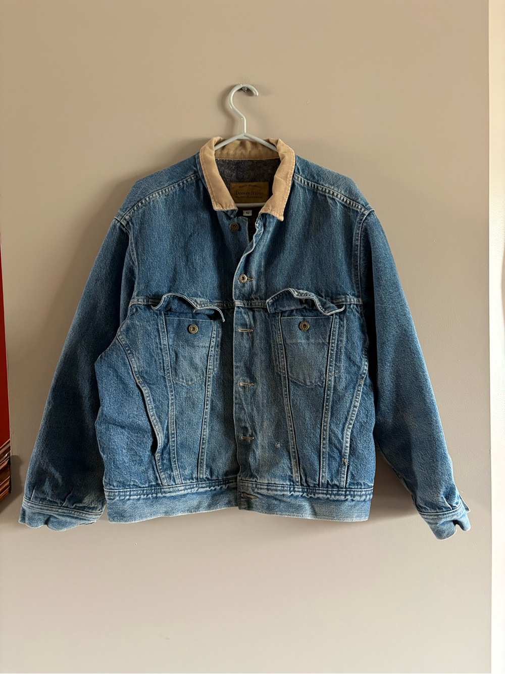 VTG Denver Hayes Blue Denim Jacket with Beige Corduroy Collar